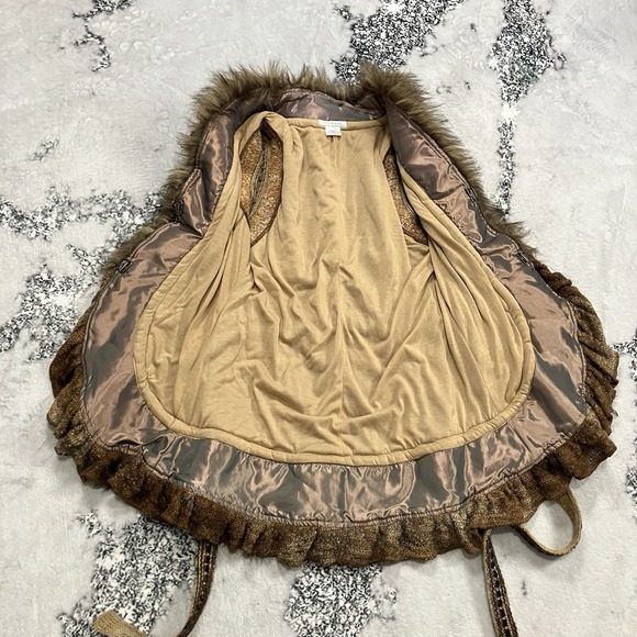 Boston Proper Faux Fur Vest Womens Size Small Boho Belted Western Festival - Picture 5 of 15